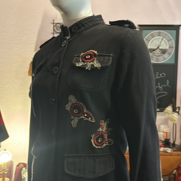 Hand crafted Guns & Roses jacket - Picture 6 of 15